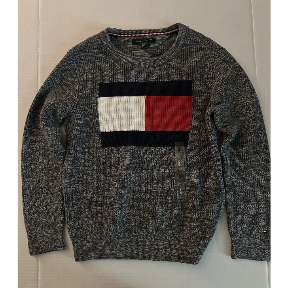 Tommy Hilfiger Boys Sweater Size 6–7 Gray Logo Flag Crewneck NWT